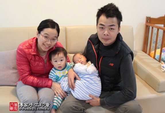 剃胎毛、滿月剃頭、嬰兒剃頭、嬰兒理髮、嬰兒剃髮、嬰兒剃胎毛、嬰兒滿月剃頭、寶寶剃頭、剃胎毛儀式、剃胎毛吉祥話、滿月剃頭儀式、滿月剃頭吉祥話、寶寶剃胎毛、寶寶滿月剃頭理髮、 台北萬華區剃胎毛、台北萬華區滿月剃頭、 台北萬華區嬰兒剃頭剃胎毛、台北萬華區嬰兒理髮、台北萬華區嬰兒剃髮、林寶寶(台北萬華區到府嬰兒寶寶滿月剃頭理髮、免費到府嬰兒剃胎毛儀式吉祥話)。到府剃頭剃胎毛主持、專業拍照、DVD光碟、證書。★購買「臍帶章、肚臍章、胎毛筆刷印章」贈送：剃頭、收涎、抓周，三選一。2016.01.30 照片2